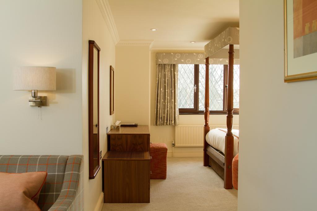 Stirrups Hotel Bracknell Exterior foto